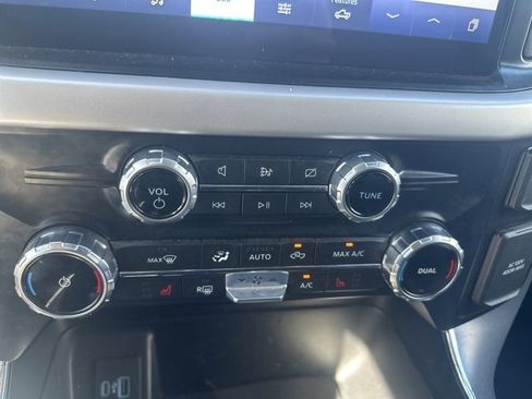 Used 2022 Ford F150 XLT w/ Equipment Group 302A High image 16