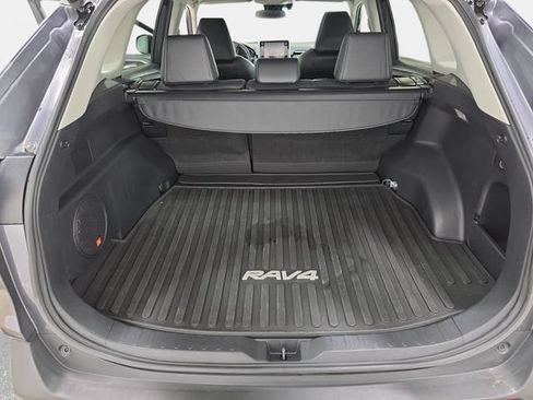 Used 2021 Toyota RAV4 XLE Premium AWD/4WD image 35