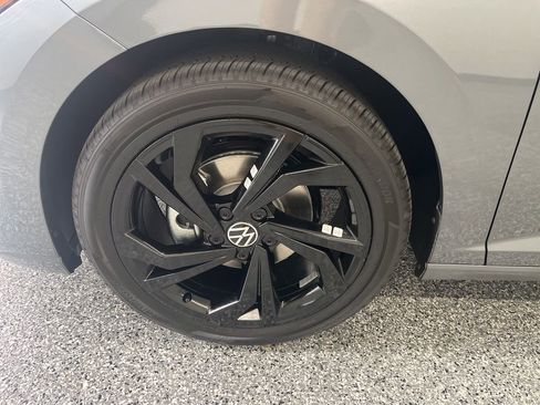 New 2026 Volkswagen Jetta SE image 10