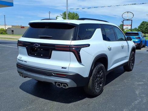 New 2026 Chevrolet Traverse Z71 w/ Enhanced Driving Package AWD/4WD image 4