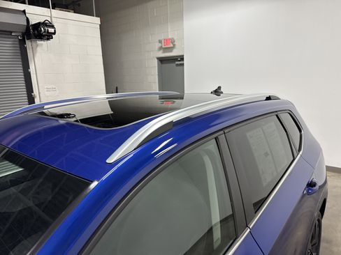 Certified 2022 Volkswagen Taos SE image 11