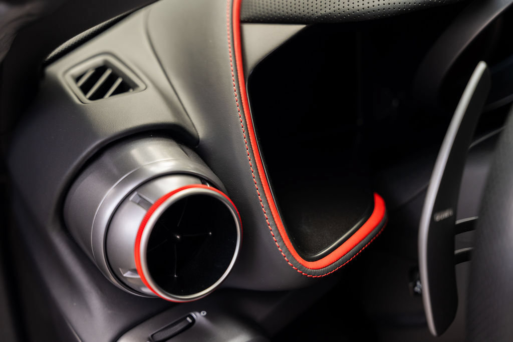 Used 2020 Ferrari 812 Superfast RWD image 26
