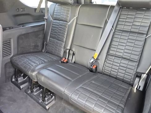 Used 2021 Cadillac Escalade ESV Sport Platinum AWD/4WD image 6