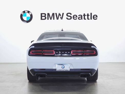 Used 2019 Dodge Challenger SRT Hellcat Redeye image 5