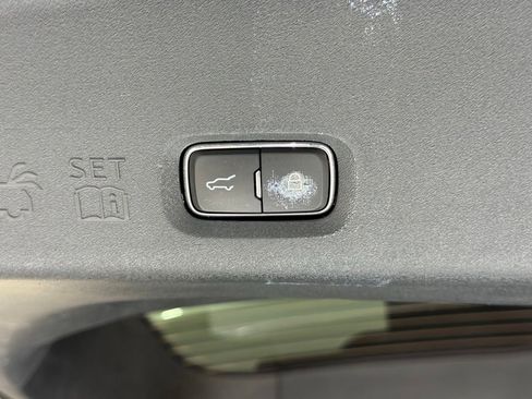 Certified 2025 Ford Expedition Max Active AWD/4WD image 5