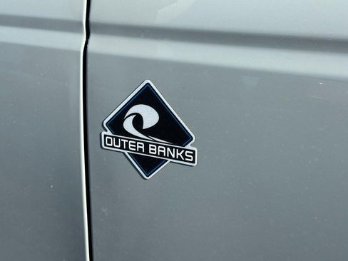 Used 2022 Ford Bronco Outer Banks image 5