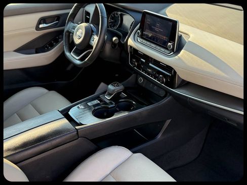 Used 2023 Nissan Rogue SV w/ SV Premium Package FWD image 8