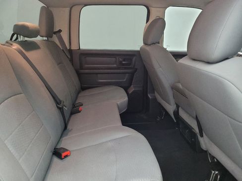Used 2019 RAM 1500 Express w/ Express Value Package AWD/4WD image 19