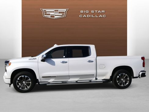 Used 2022 Chevrolet Silverado 1500 High Country image 2