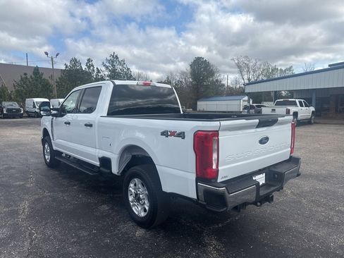 Used 2025 Ford F250 XLT image 18