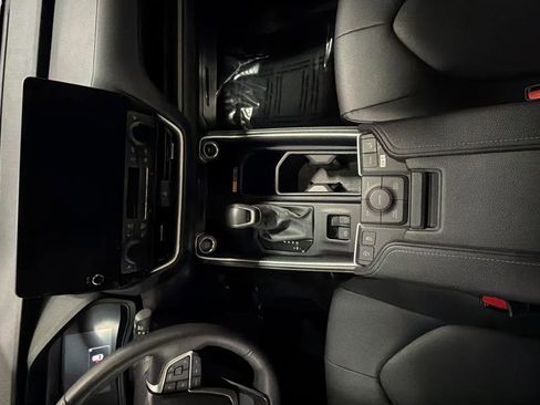 Used 2025 Toyota Grand Highlander AWD image 19