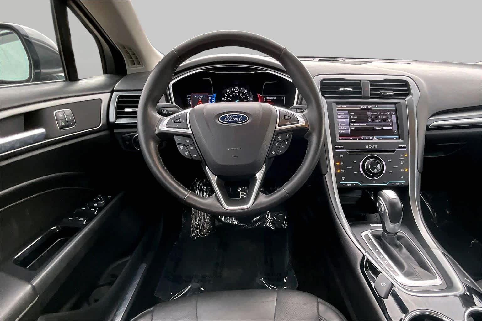 Used 2015 Ford Fusion Titanium FWD image 6