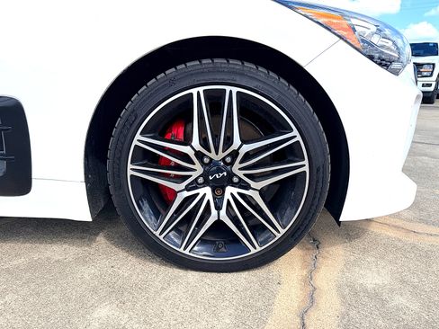 Used 2022 Kia Stinger GT2 AWD/4WD image 10
