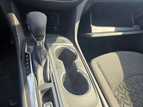 Used 2024 Chevrolet Equinox LT FWD image 21