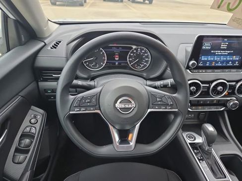 Used 2025 Nissan Sentra SV image 21