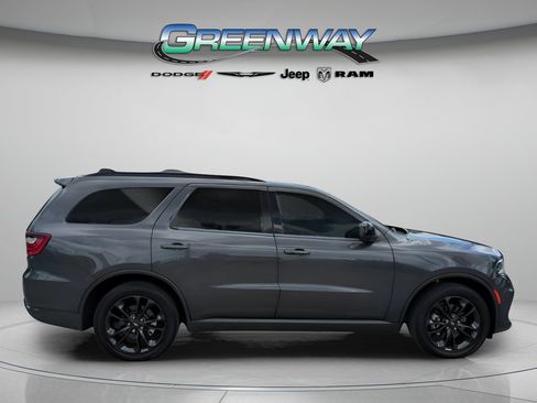 Used 2024 Dodge Durango GT w/ Blacktop Package RWD image 9