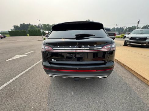 Used 2023 Lincoln Nautilus Reserve w/ Equipment Group 202A AWD/4WD image 7