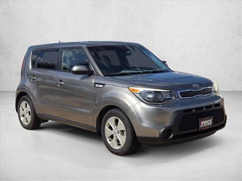 Used 2015 Kia Soul FWD image 3