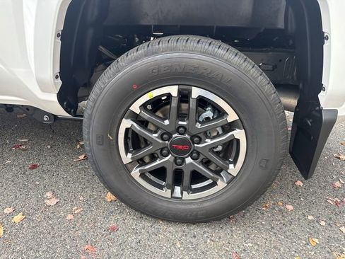 New 2025 Toyota Tacoma TRD Sport image 15