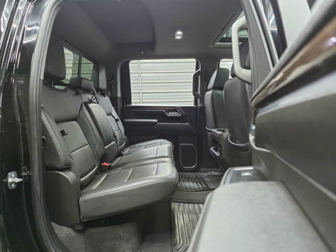 Used 2024 Chevrolet Silverado 2500 LT w/ Midnight Edition AWD/4WD image 20