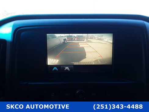 Used 2018 Chevrolet Silverado 1500 Custom image 17