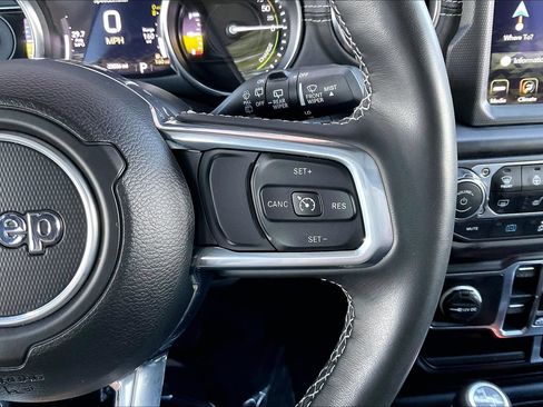 Used 2023 Jeep Wrangler Unlimited Sahara w/ Cold Weather Group AWD/4WD image 12