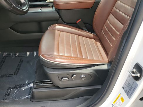 Used 2023 GMC Yukon Denali Ultimate AWD/4WD image 23