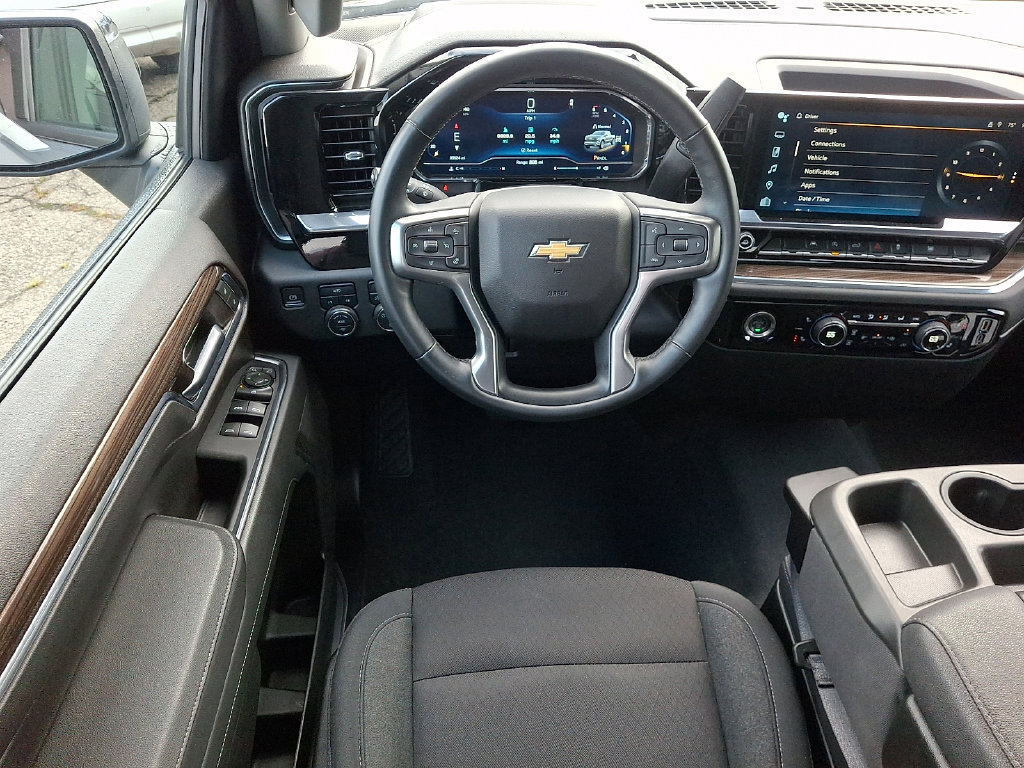 Used 2023 Chevrolet Silverado 1500 LT AWD/4WD image 17