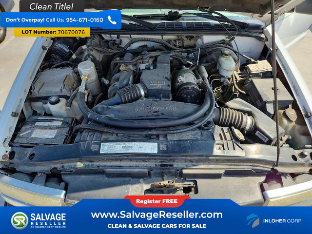 Used 2003 Chevrolet S10 Pickup 2WD Regular Cab image 15