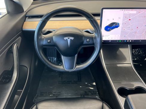 Used 2019 Tesla Model 3 Standard Range RWD image 15