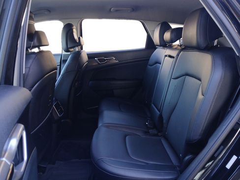 Used 2023 Kia Sportage EX image 13