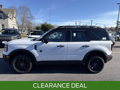 New 2025 Ford Bronco Sport Badlands image 2