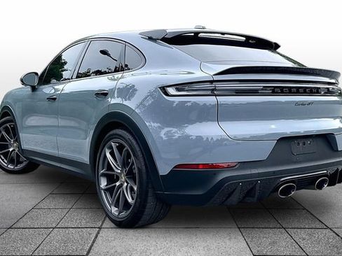 Used 2024 Porsche Cayenne Turbo GT AWD/4WD image 4