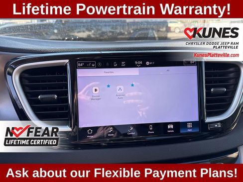 Used 2023 Chrysler Pacifica Touring-L image 24