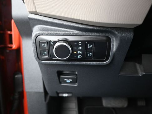 Used 2023 Ford Bronco Wildtrak AWD/4WD image 13