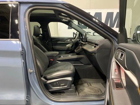 Used 2026 Ford Explorer Tremor AWD/4WD image 32