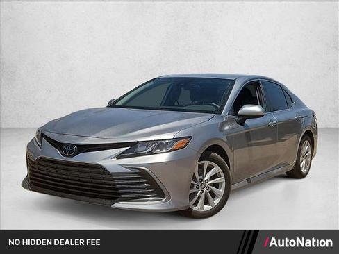 Used 2024 Toyota Camry LE FWD image 1