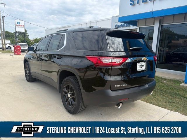 Used 2018 Chevrolet Traverse LT w/ LPO, Floor Liner Package FWD image 3