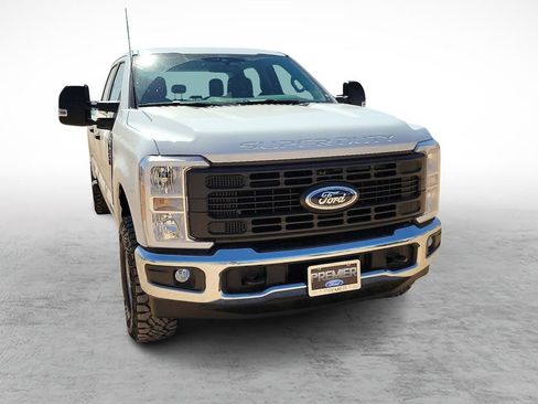 New 2026 Ford F250 XL w/ XL Off-Road Package AWD/4WD image 2