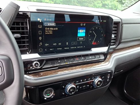 Certified 2024 GMC Sierra 1500 Elevation w/ LPO, Elevation Black Package image 27