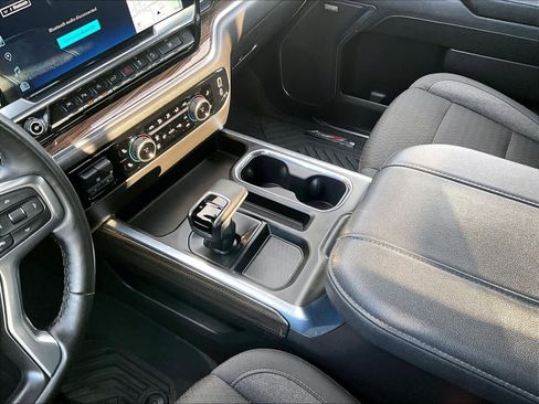 Used 2024 Chevrolet Silverado 1500 LT Trail Boss w/ Convenience Package II image 19