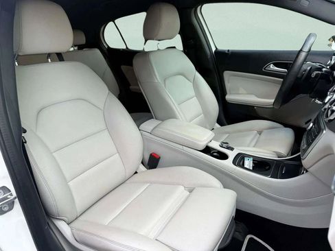 Used 2019 Mercedes-Benz GLA 250 4MATIC image 8