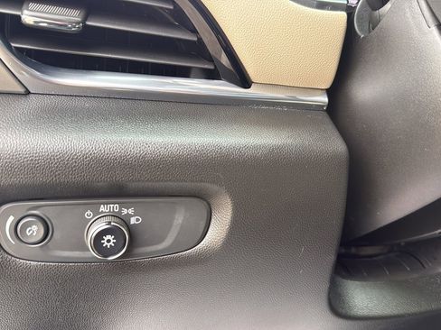Used 2022 Chevrolet Traverse LS w/ LPO, Cargo Package FWD image 17
