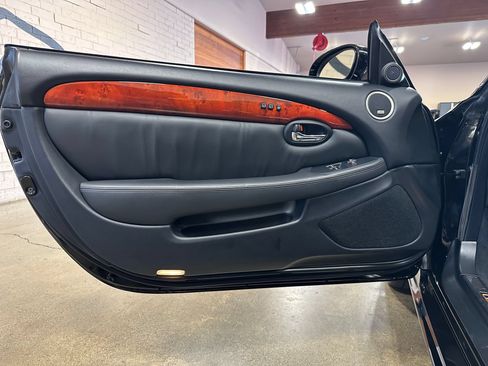 Used 2002 Lexus SC 430 Convertible RWD image 25