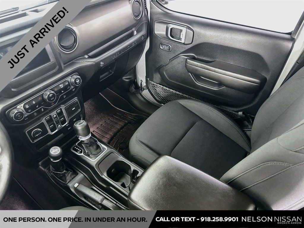Used 2018 Jeep Wrangler Unlimited Sport S AWD/4WD image 22