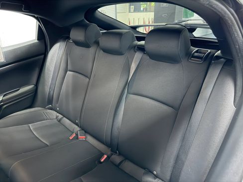 Used 2018 Honda Civic Sport image 17
