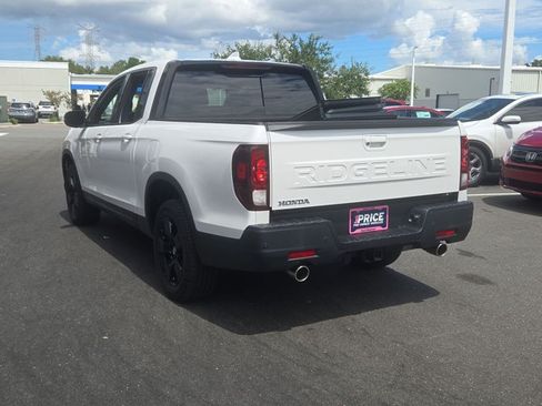 Used 2025 Honda Ridgeline Black Edition image 7