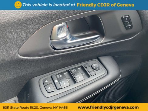 New 2026 Chrysler Pacifica Select image 20