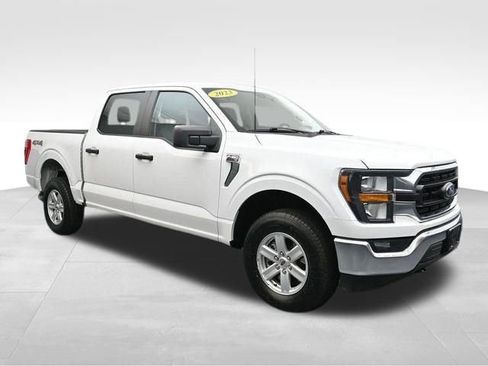 Used 2023 Ford F150 XLT image 3