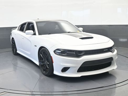 Used 2020 Dodge Charger Scat Pack w/ Daytona Edition Group RWD image 9
